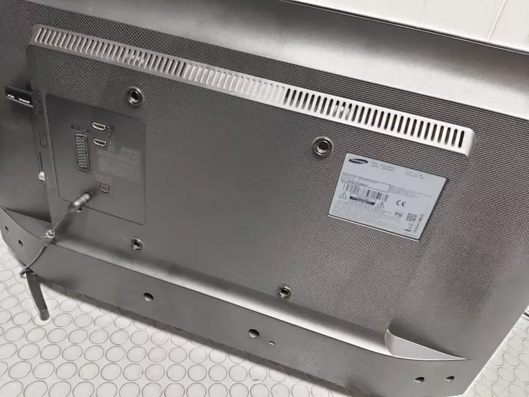 telewizor-samsung-ue32j4000aw-pilot-okazja-klasa-efektywnosci-energetycznej-d