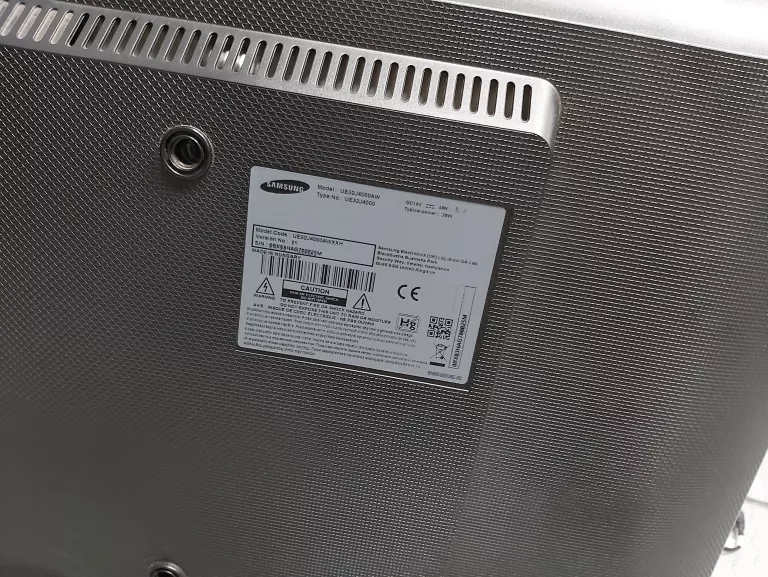TELEWIZOR SAMSUNG UE32J4000AW + PILOT OKAZJA
