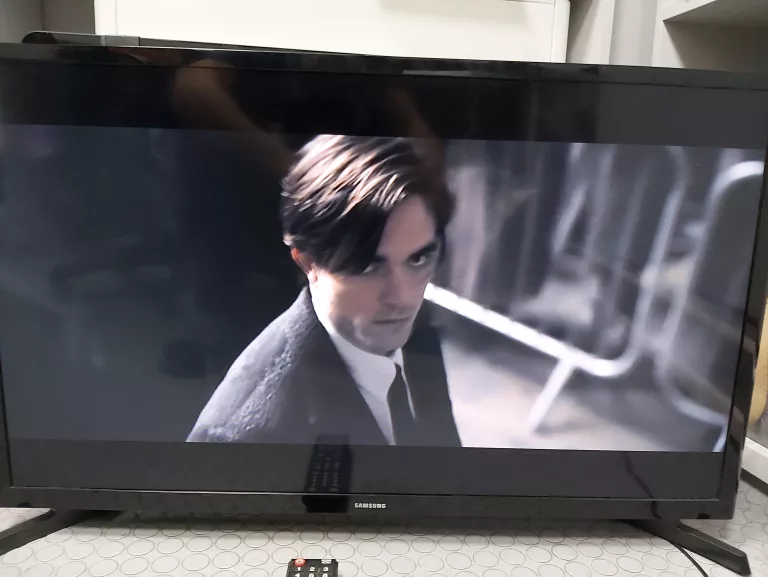 TELEWIZOR SAMSUNG UE32J4000AW + PILOT OKAZJA