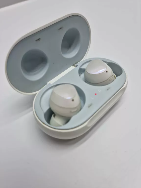 sluchawki-samsung-galaxy-buds-sm-r170nzk-pud-kolor-dominujacy-czarny