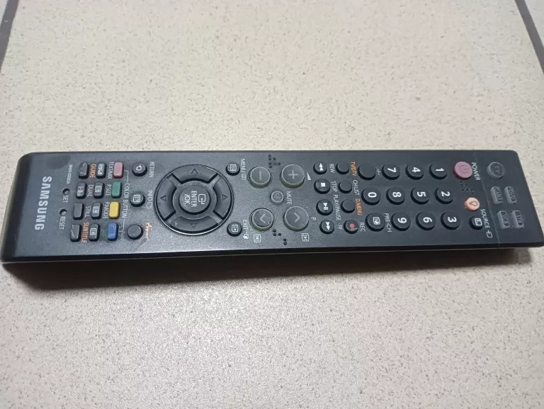 TELEWIZOR SAMSUNG LE32A656A1F + PILOT