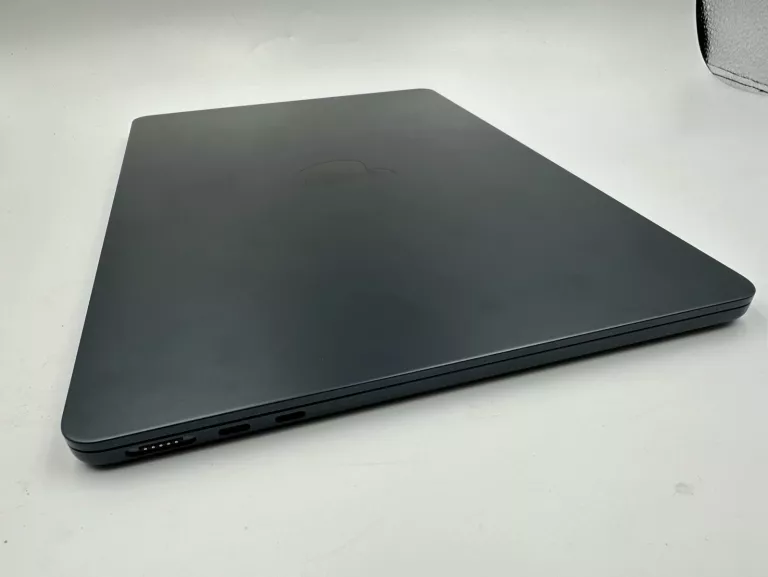 MACBOOK AIR A2681 KOMPLET ILOŚĆ CYKLI:5