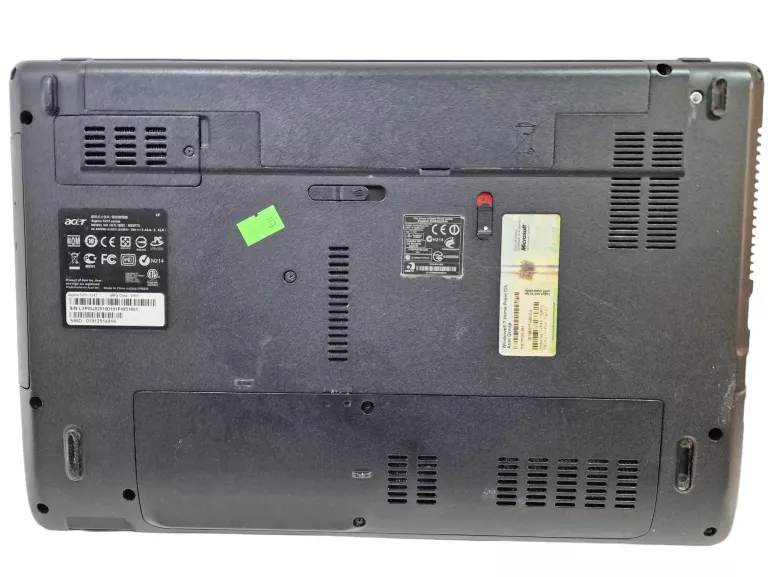 LAPTOP ACER ASPIRE 5251 3/250GB AMD V120 WIN 7