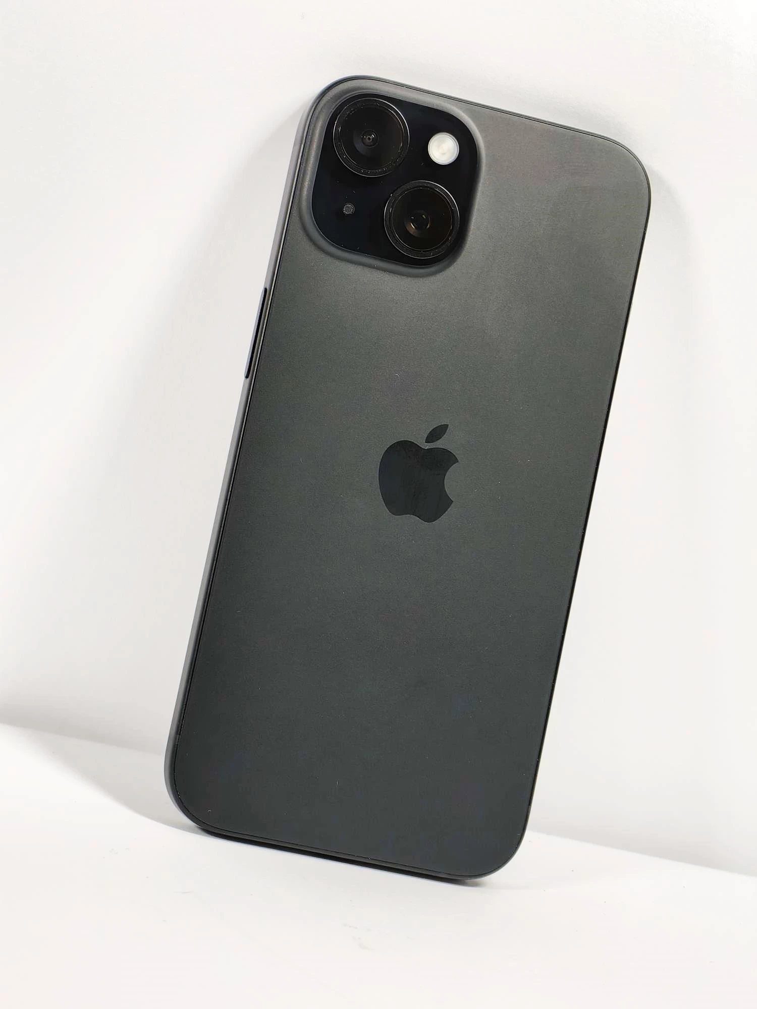 telefon-iphone-15-128gb-100-komplet-typ-smartfon