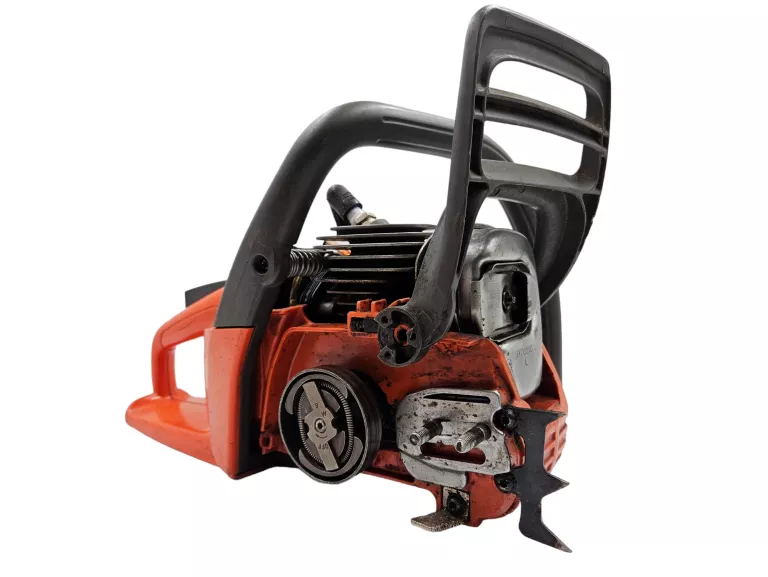 PIŁA SPALINOWA HUSQVARNA 236 PILARKA X-TORQ 1,4 KW 1,9 KM