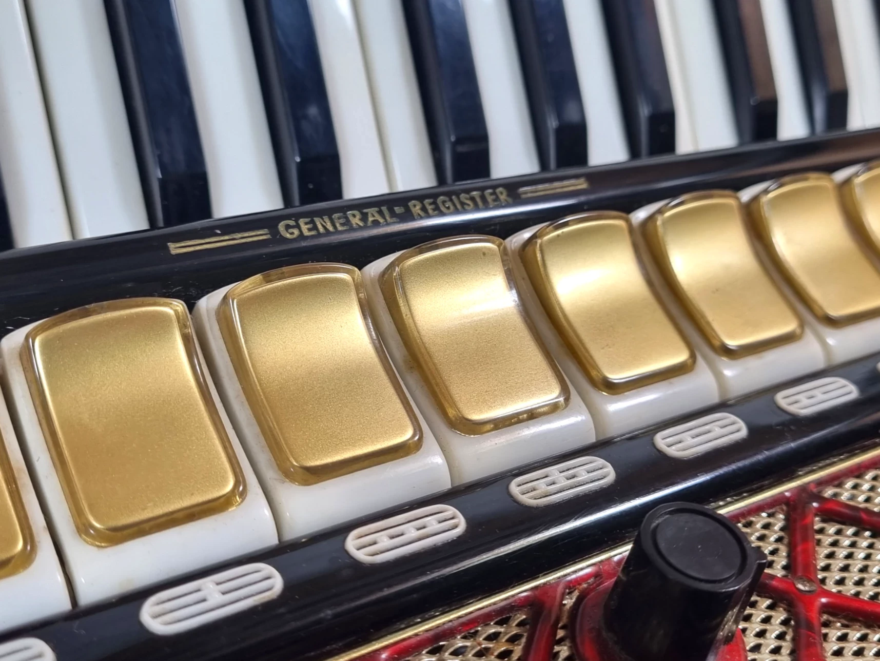 akordeon-horch-120-basow-musette-z-etui-product-id