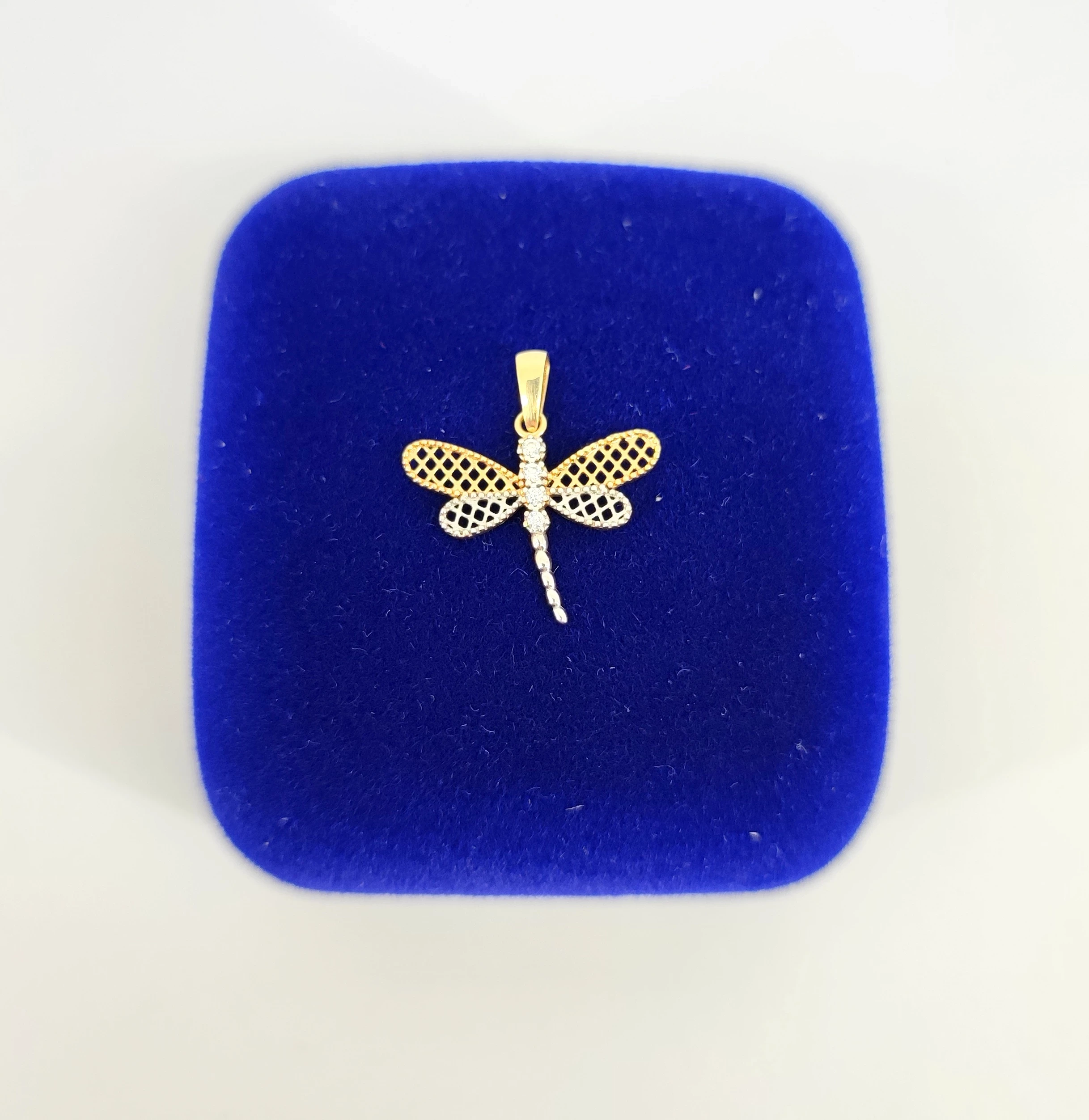 delikatna-zlota-zawieszka-wazka-079g-585-3-maja-8-klobuck-unico