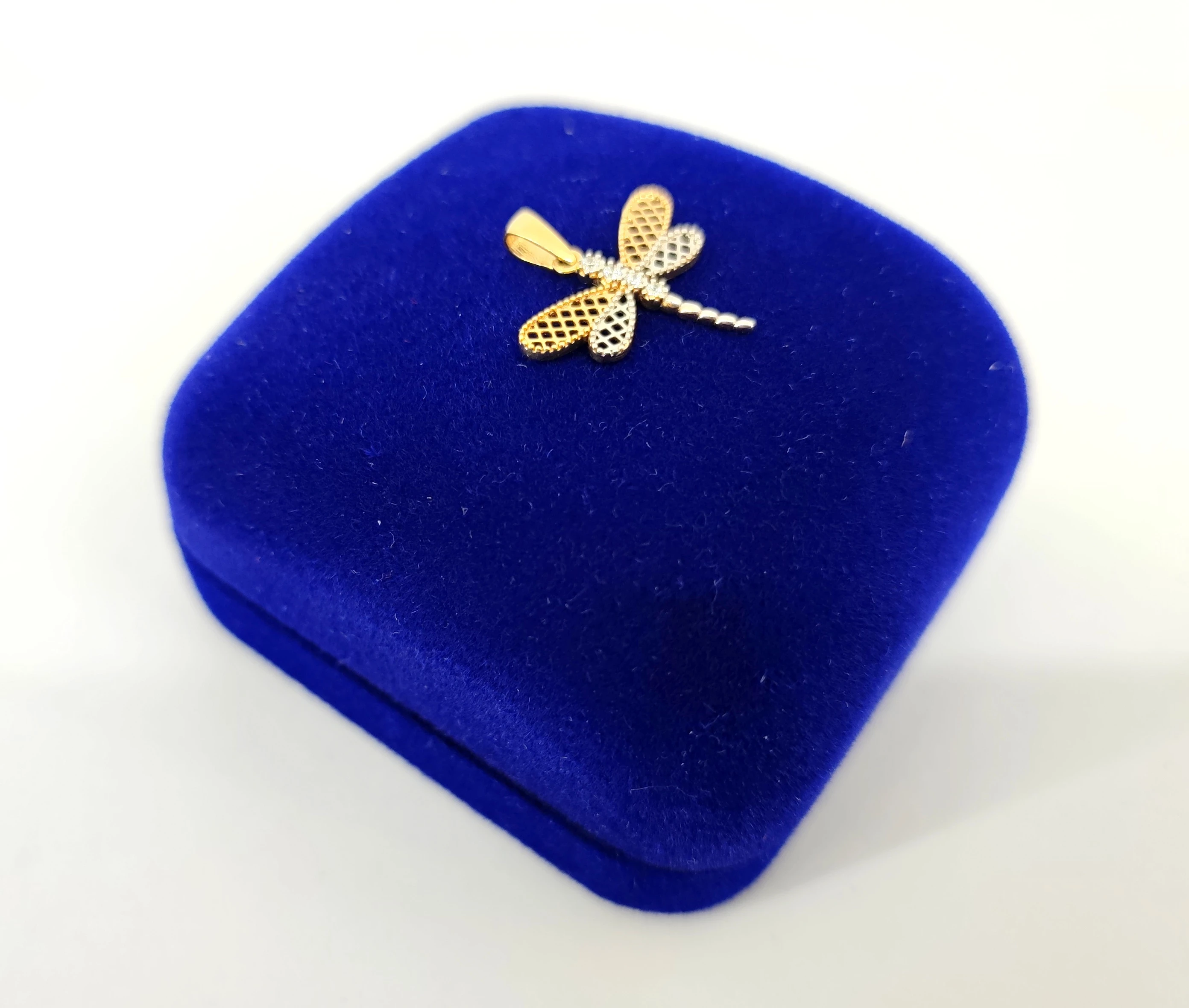 delikatna-zlota-zawieszka-wazka-079g-585-marka-inna-marka