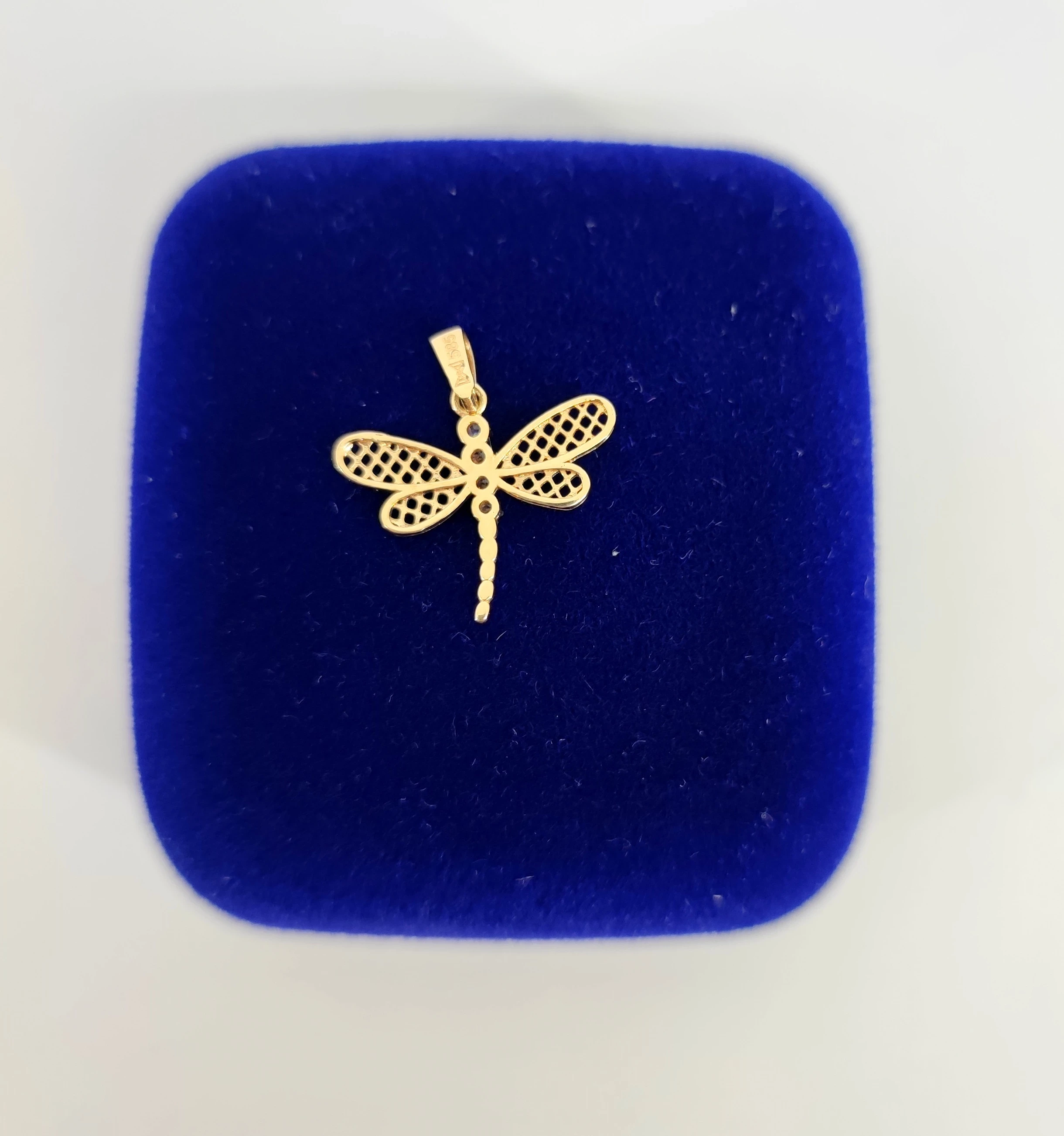 delikatna-zlota-zawieszka-wazka-079g-585-rodzaj-wyrob-jubilerski