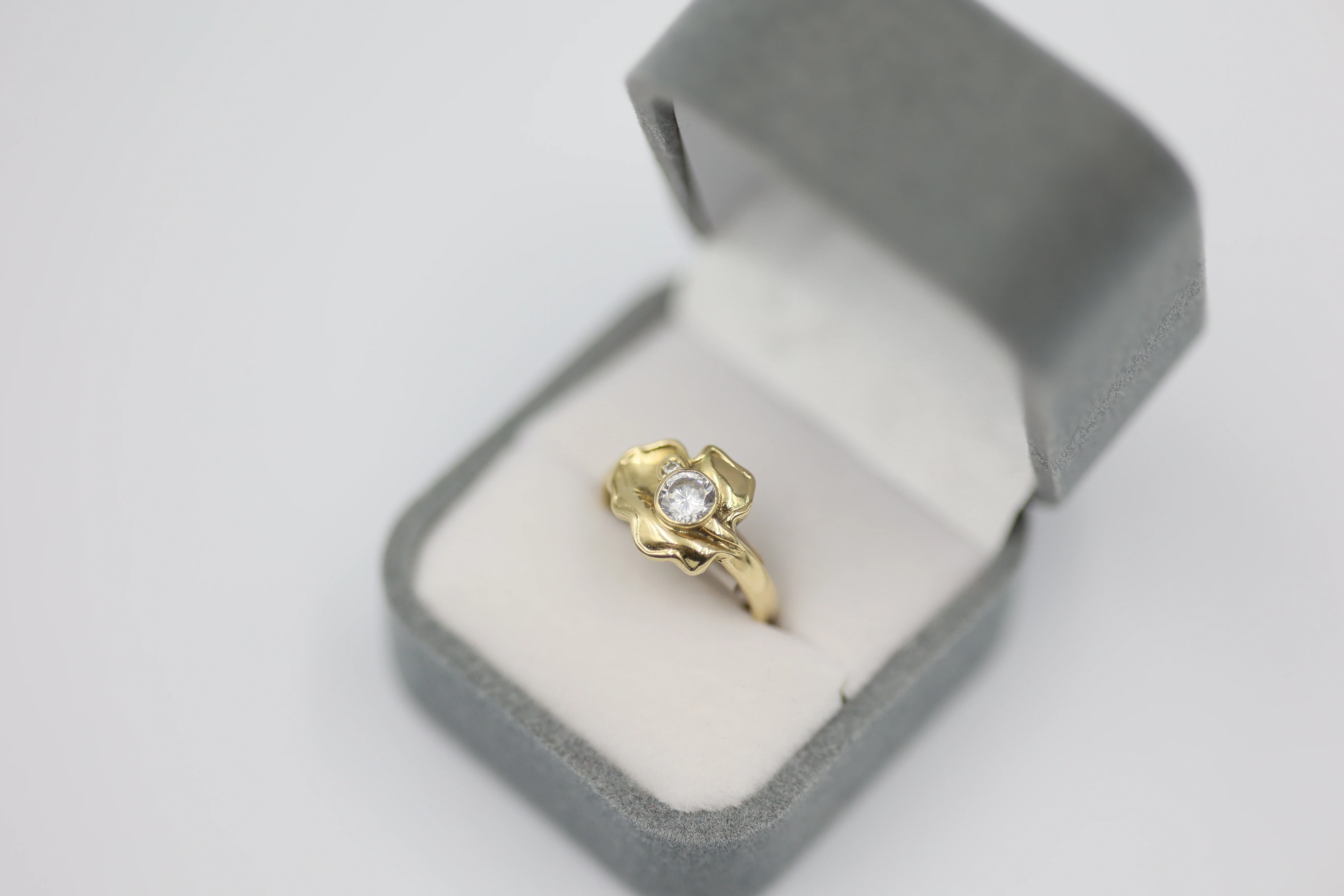 delikatny-pierscionek-585-336g-r11-wojska-polskiego-44-bytow