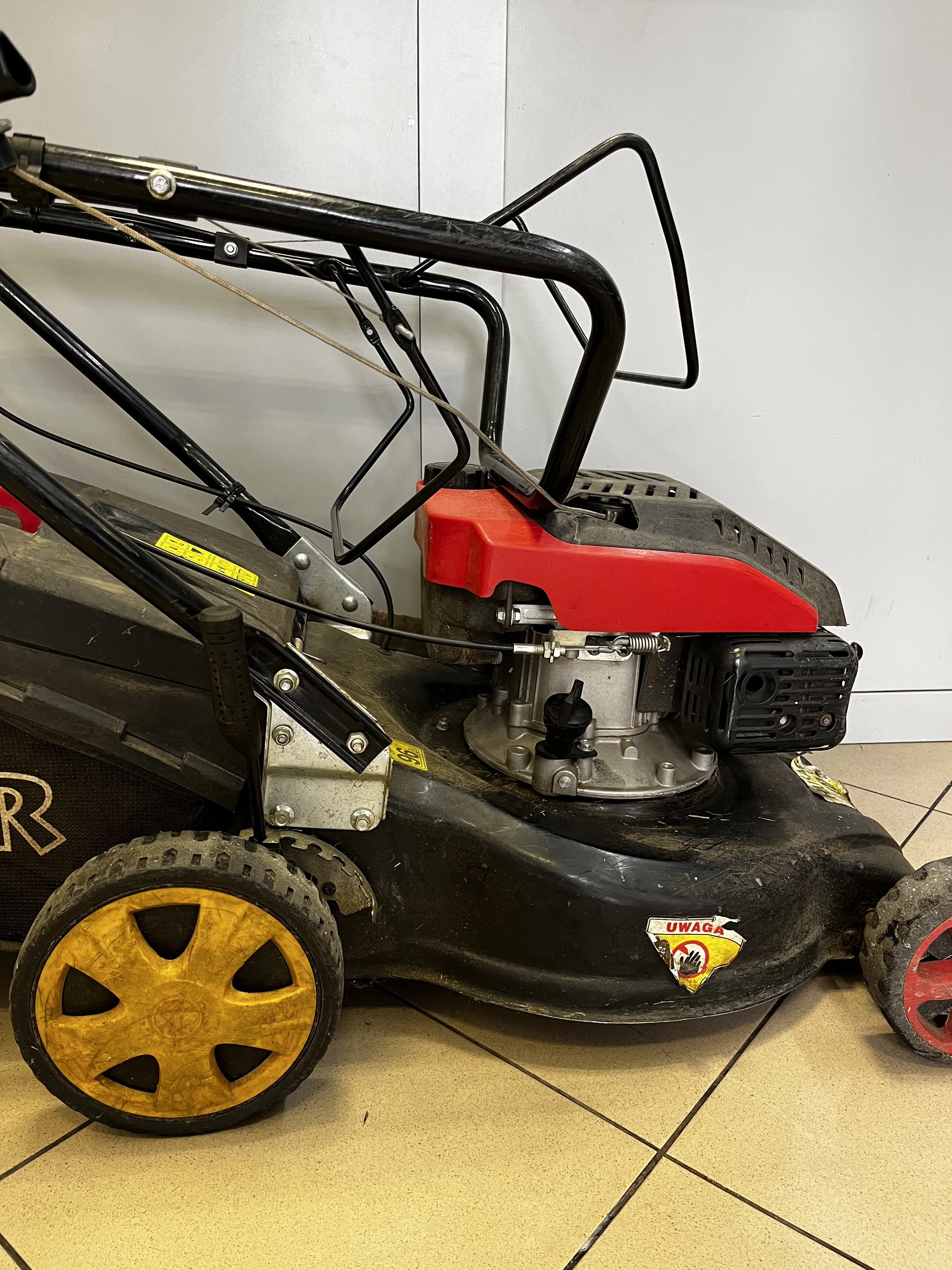 kosiarka-husar-tb43s01-sprawna-polecam-stan-uzywany