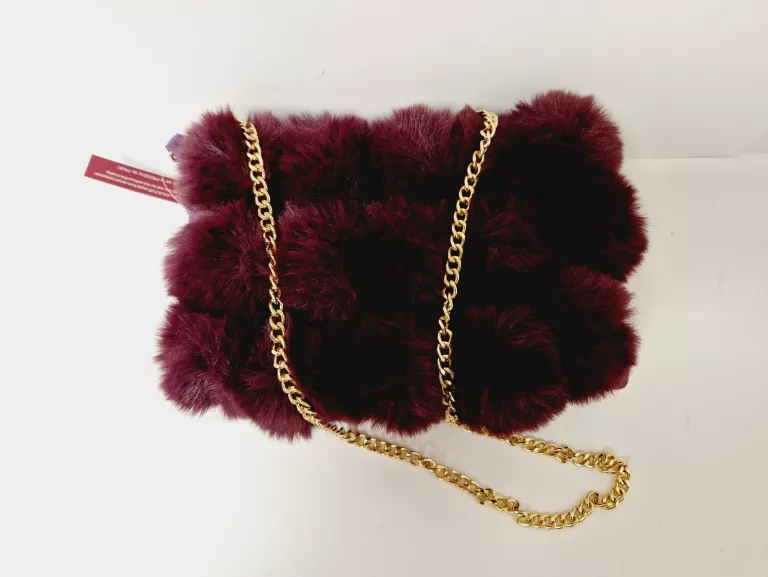 puszysta-futrzana-torebka-the-one-button-ean-gtin-5906617307691