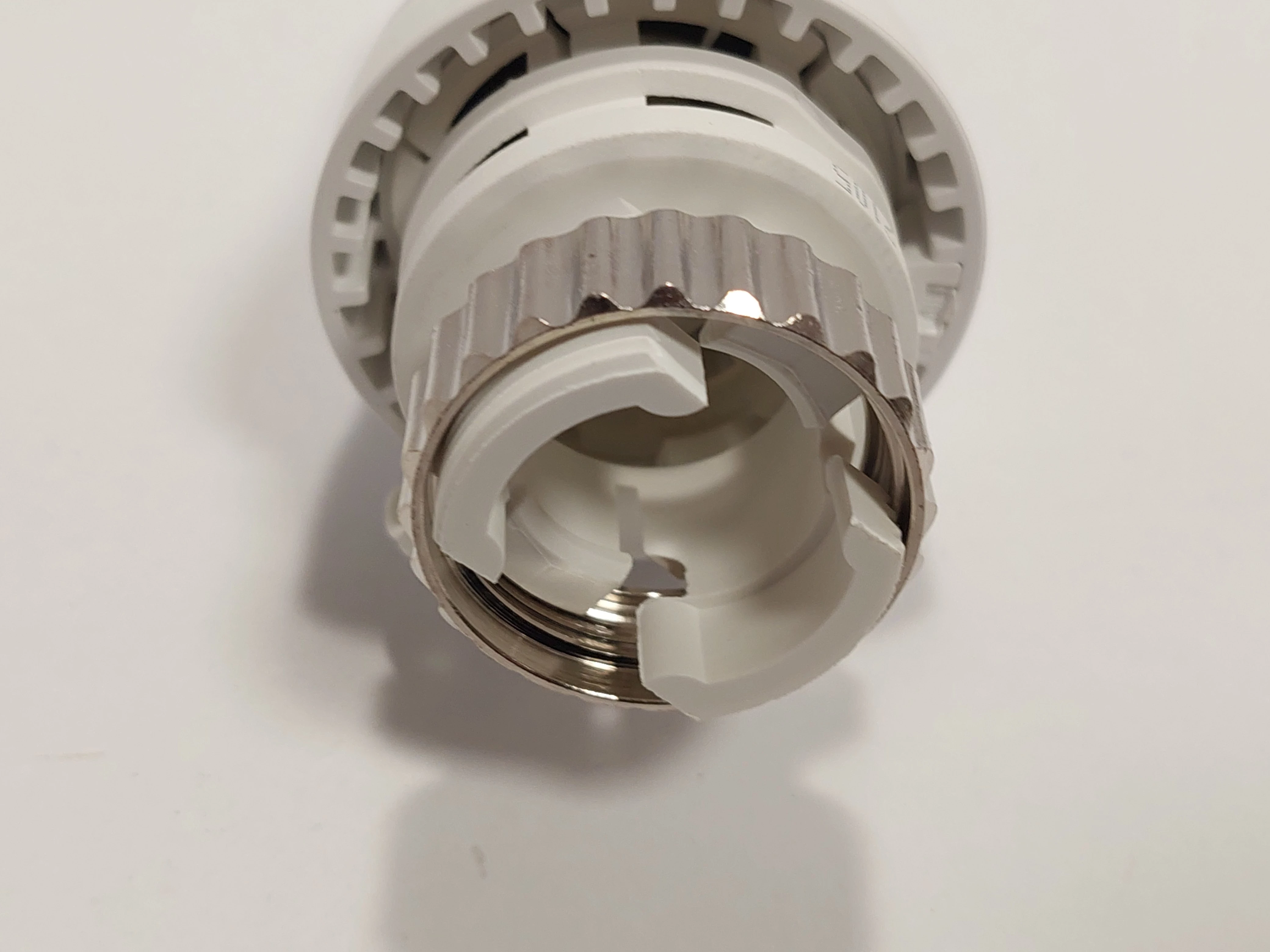 trinnity-glowica-termostatyczna-z-czujnikiem-cieczowym-marka-trinnity