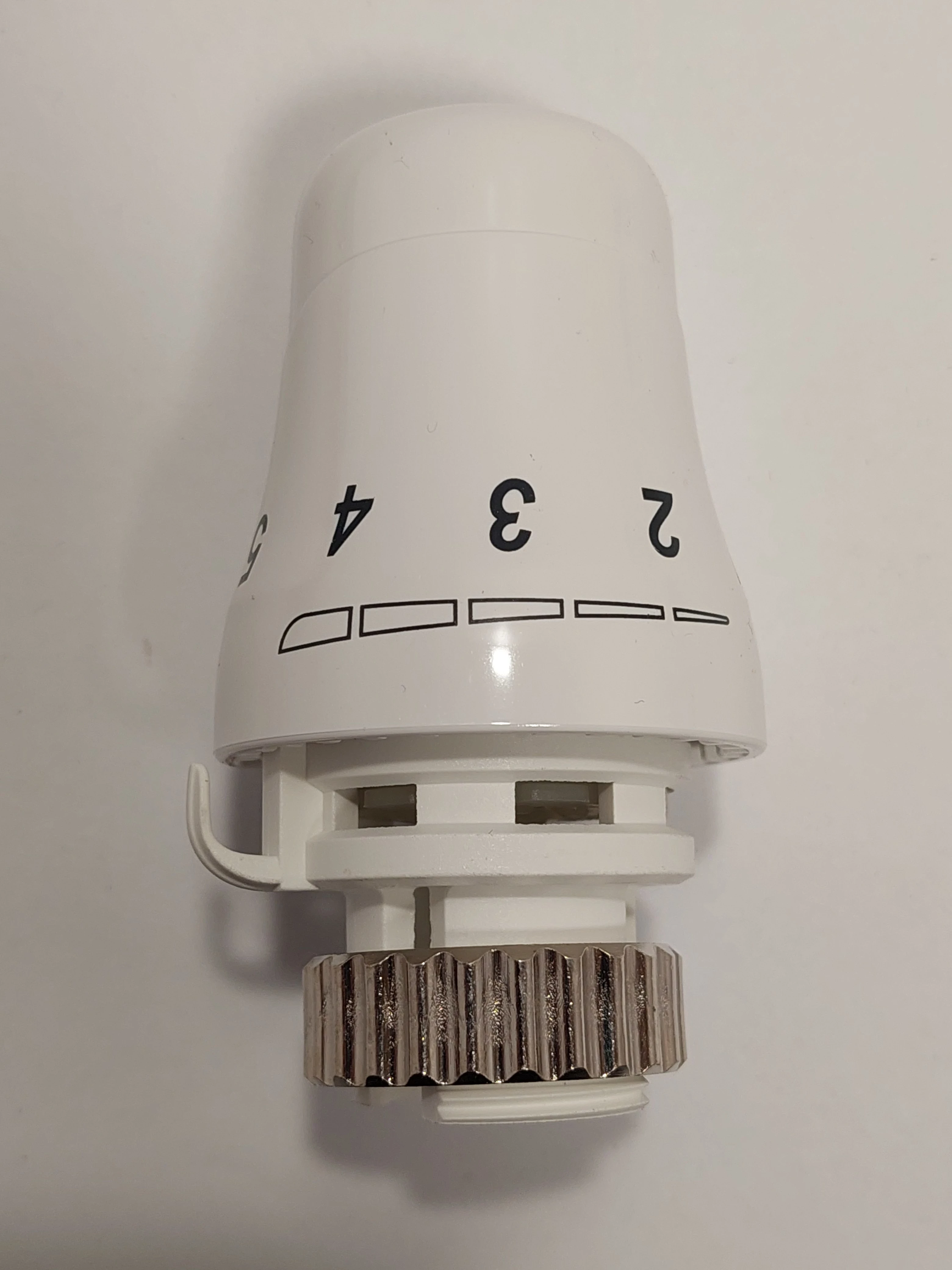 trinnity-glowica-termostatyczna-z-czujnikiem-cieczowym-rodzaj-glowica