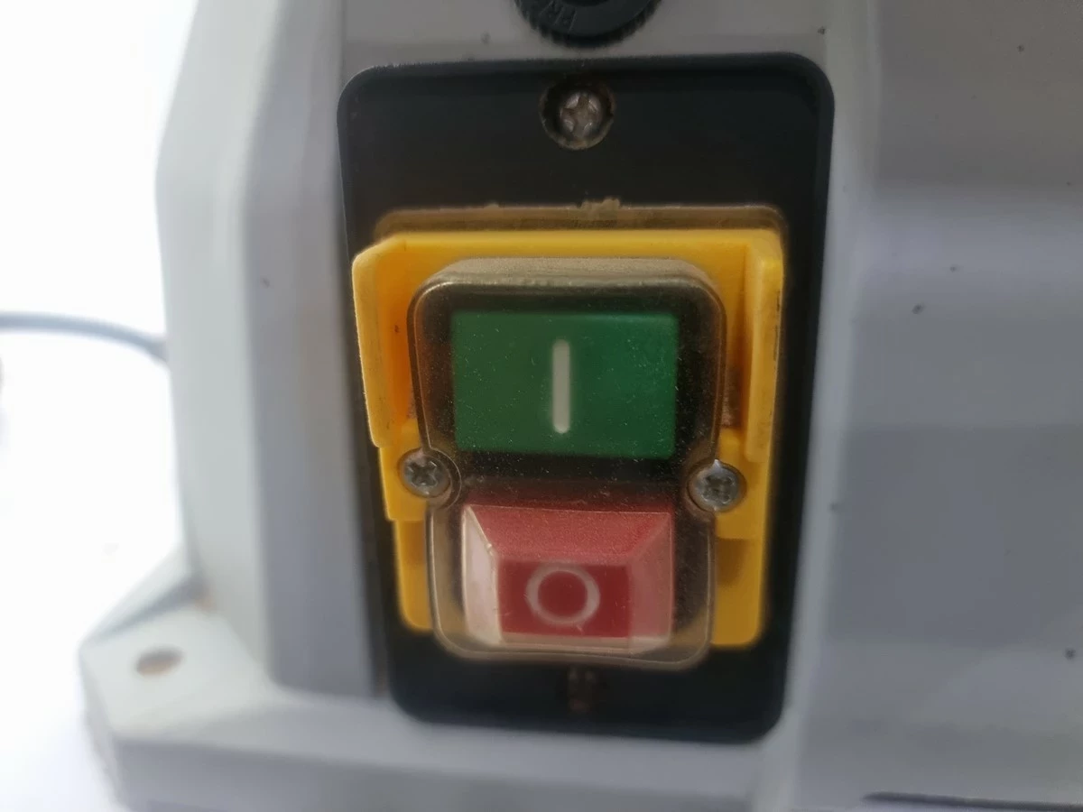 pila-stolowa-macallister-msts-1500-tylko-odbior-osobisty-tysiaclecia-3539-skarzysko-kamienna