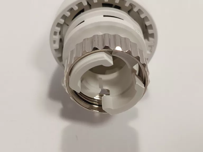 trinnity-glowica-termostatyczna-z-czujnikiem-cieczowym-marka-trinnity