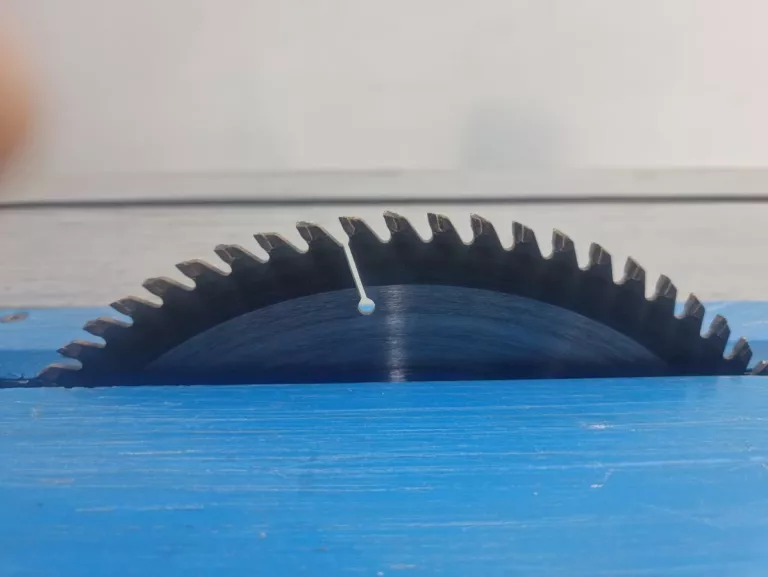 pila-stolowa-macallister-msts-1500-tylko-odbior-osobisty-maksymalna-moc-1500