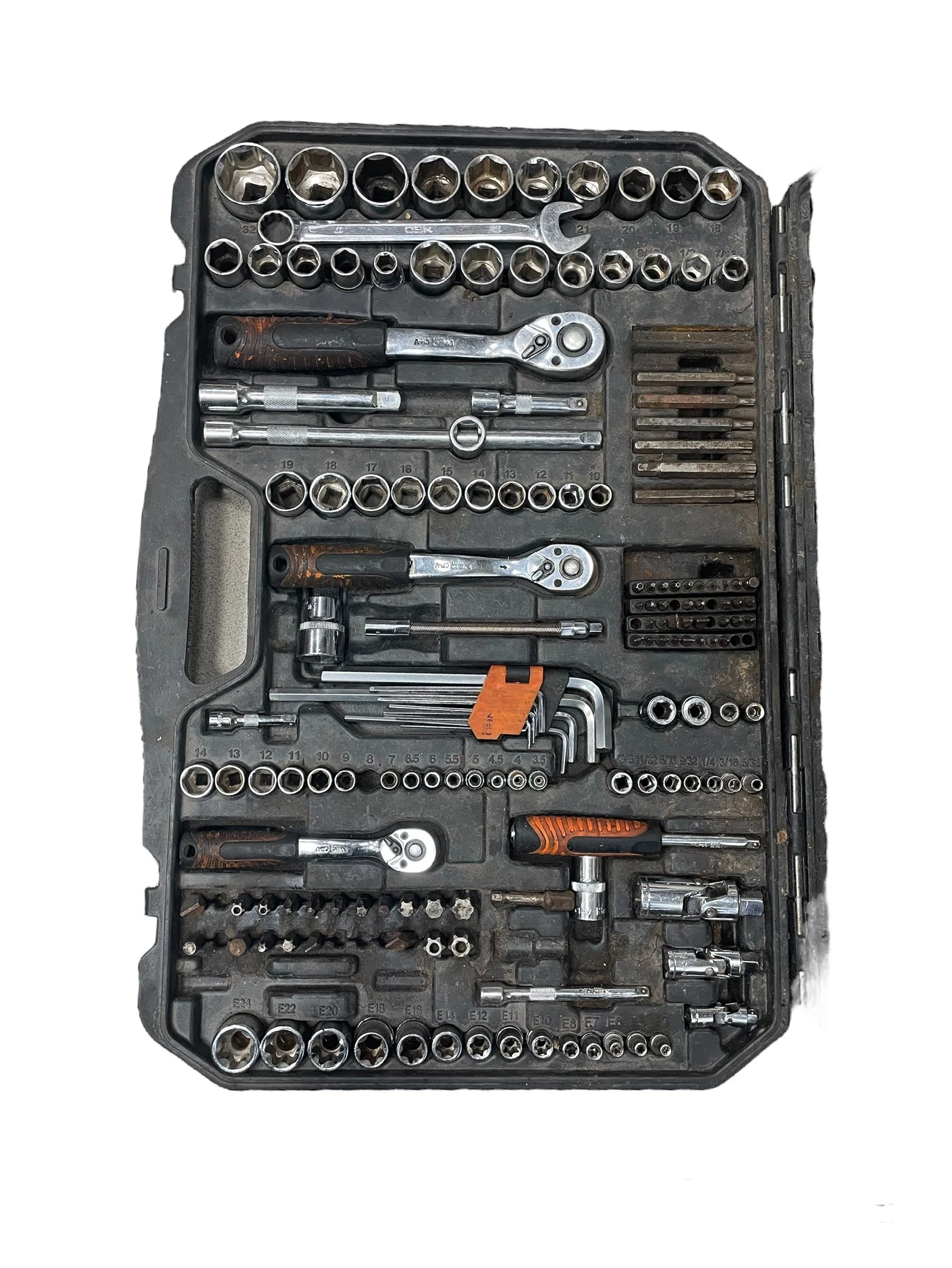 zestaw-kluczy-neo-tools-233pcs-ean-gtin-5905031000881