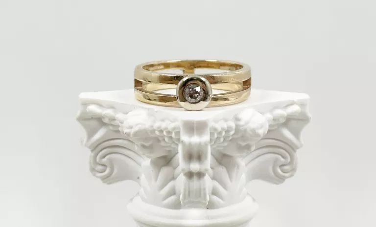 zloty-pierscionek-z-brylantem-r17-material-15835-2