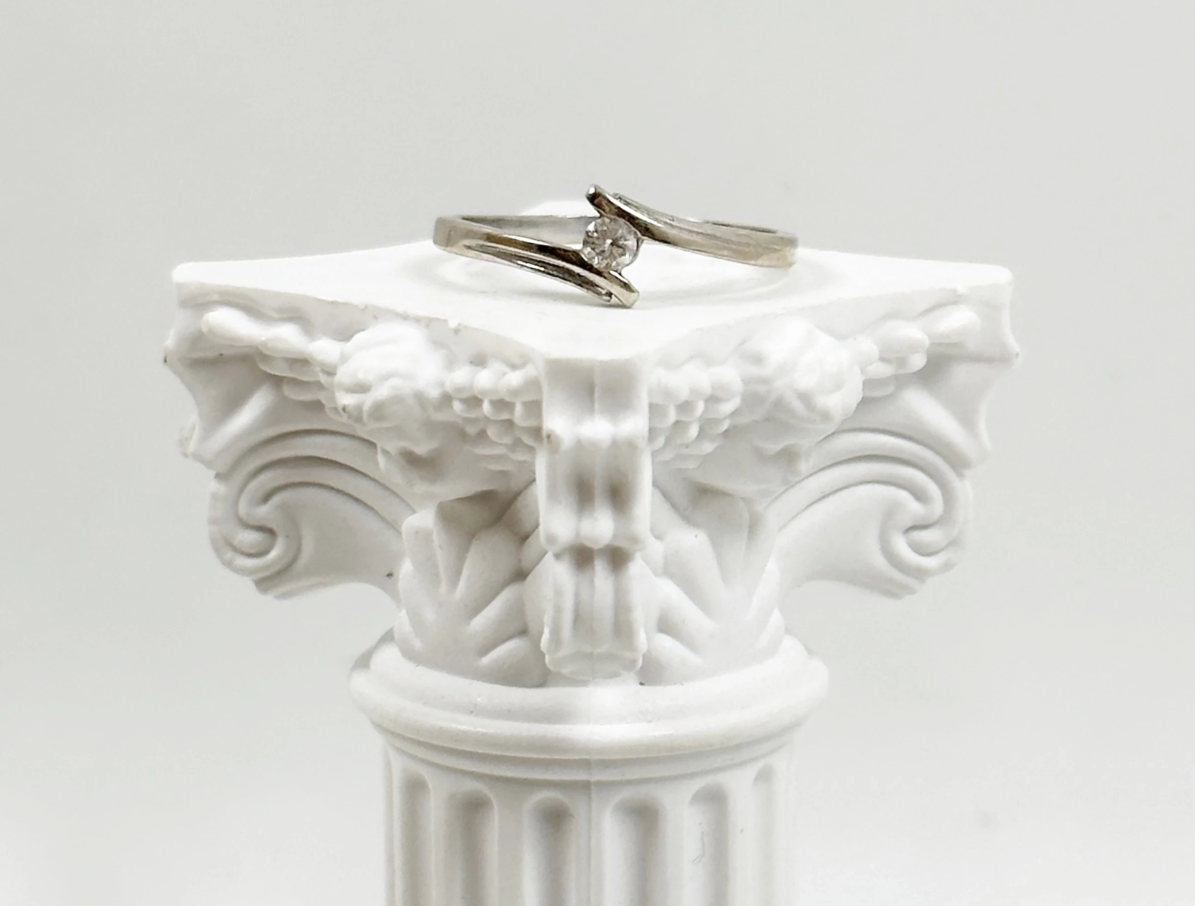 zloty-pierscionek-z-brylantem-r12-rodzaj-2205-2