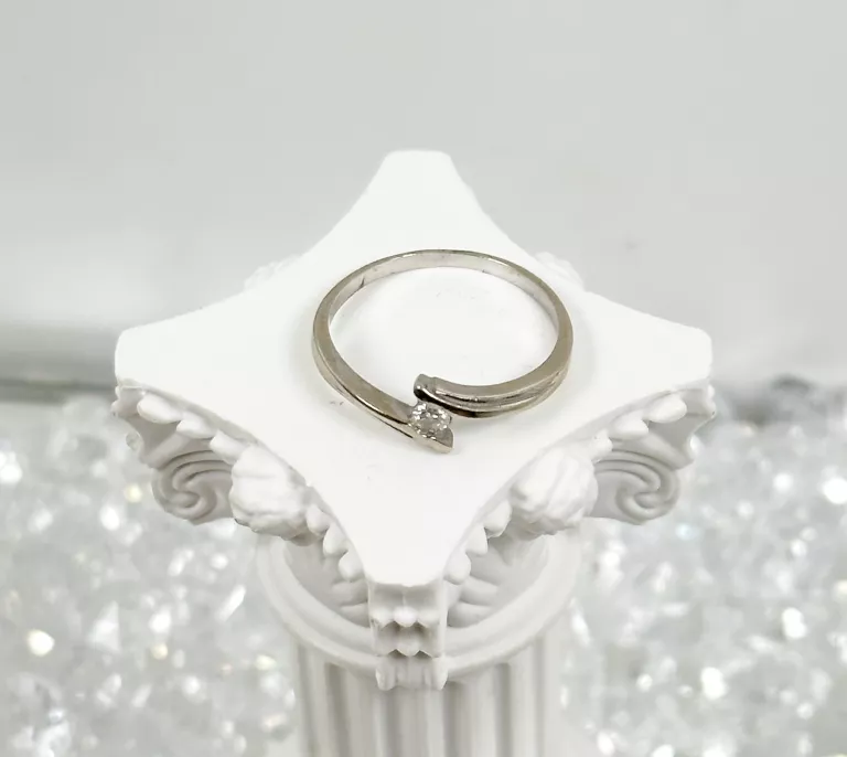 uroczy-zloty-pierscionek-z-brylantem-14-karatow-kamien-17088-8