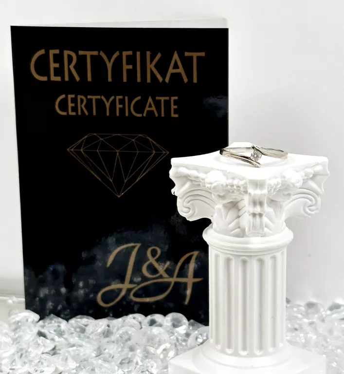 uroczy-zloty-pierscionek-z-brylantem-14-karatow-kosciuszki-159-wroclaw-gracja