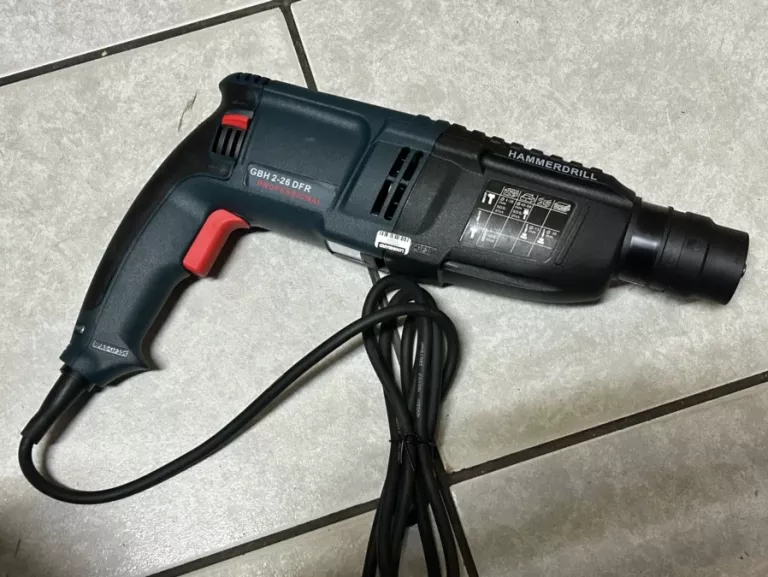 MŁOTOWIERTARKA ELEKTROMET 2601