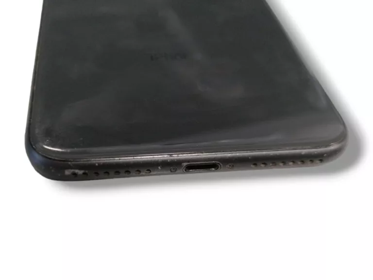 TELEFON APPLE IPHONE 8 PLUS 3 GB / 128 GB