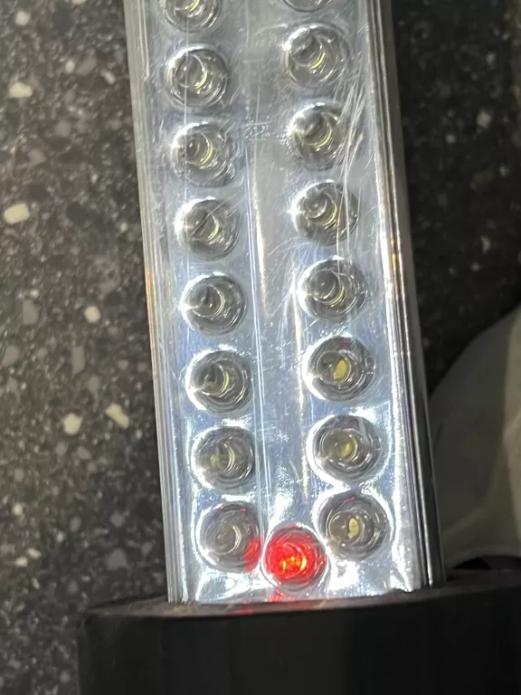 YATO YT-08530 /LAMPA DO OŚWIETLENIA KOMORY SILNIKA 120 LED / ŁADOWARKA