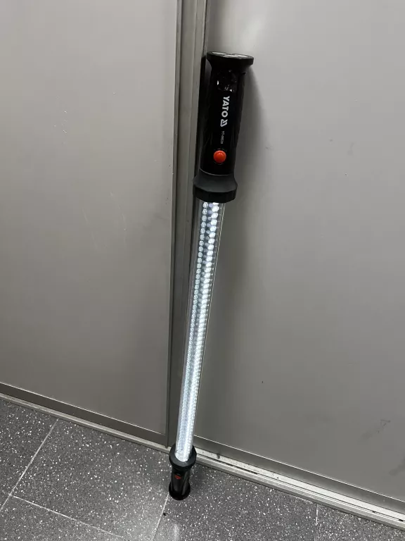 YATO YT-08530 /LAMPA DO OŚWIETLENIA KOMORY SILNIKA 120 LED / ŁADOWARKA