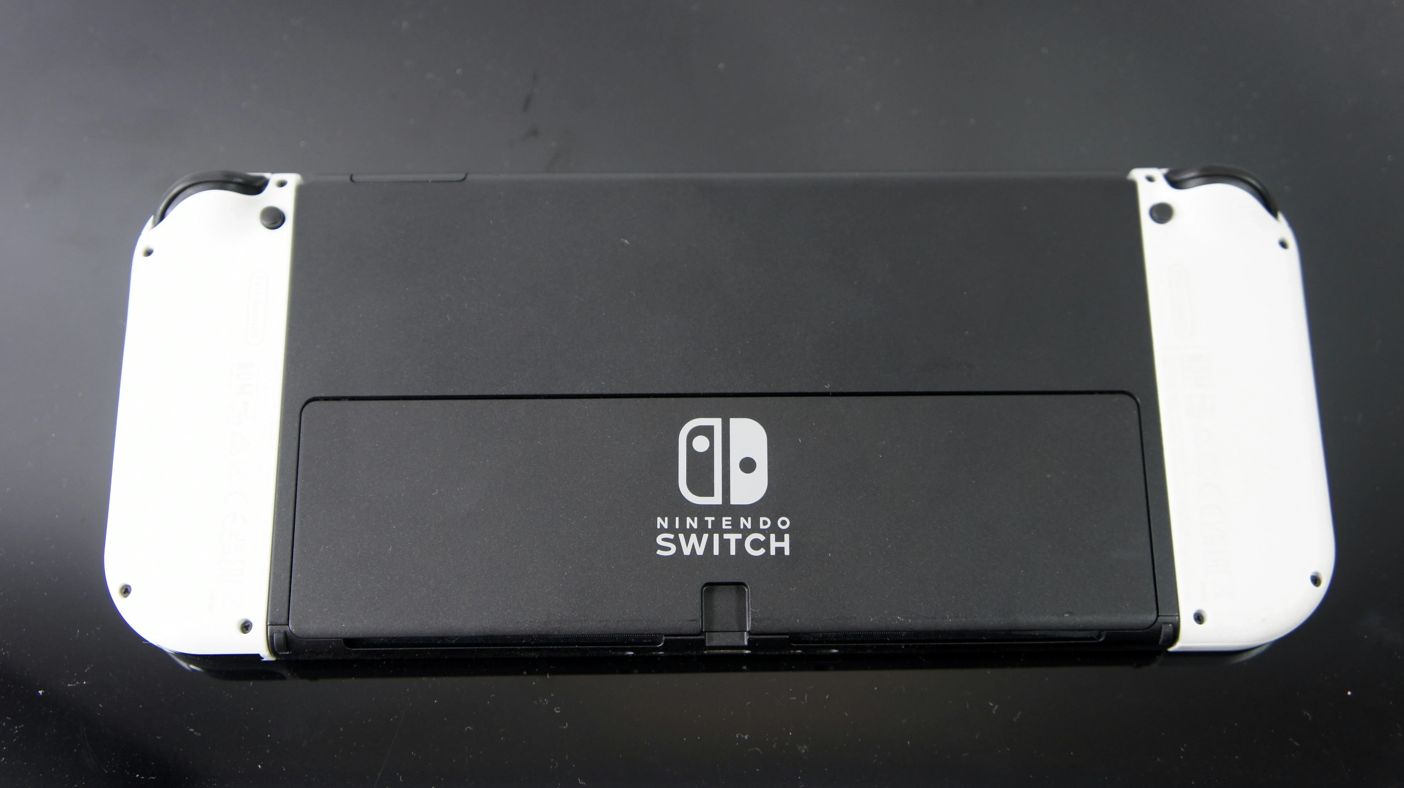 konsola-nintendo-switch-oled-wersja-switch-oled