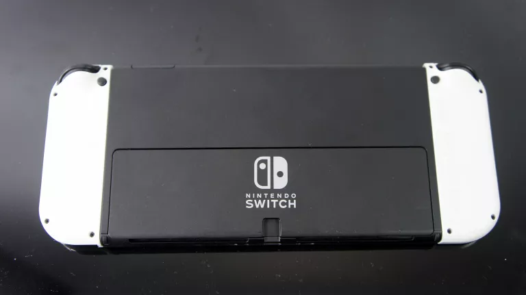 konsola-nintendo-switch-oled-wersja-switch-oled