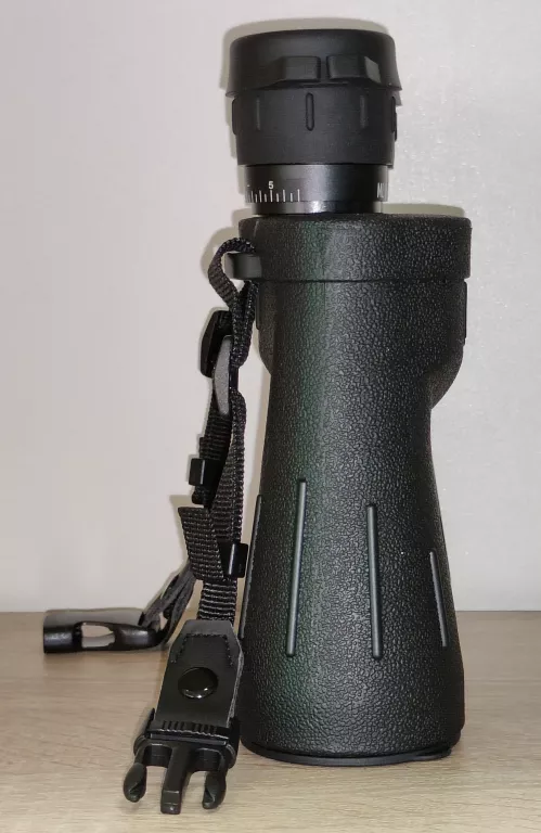 LORNETKA DELTA OPTICAL TITANIUM ML 10X50 KOMPLET