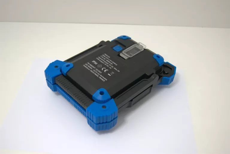 przenosny-halogen-led-novipro-ip54-stan-uzywany