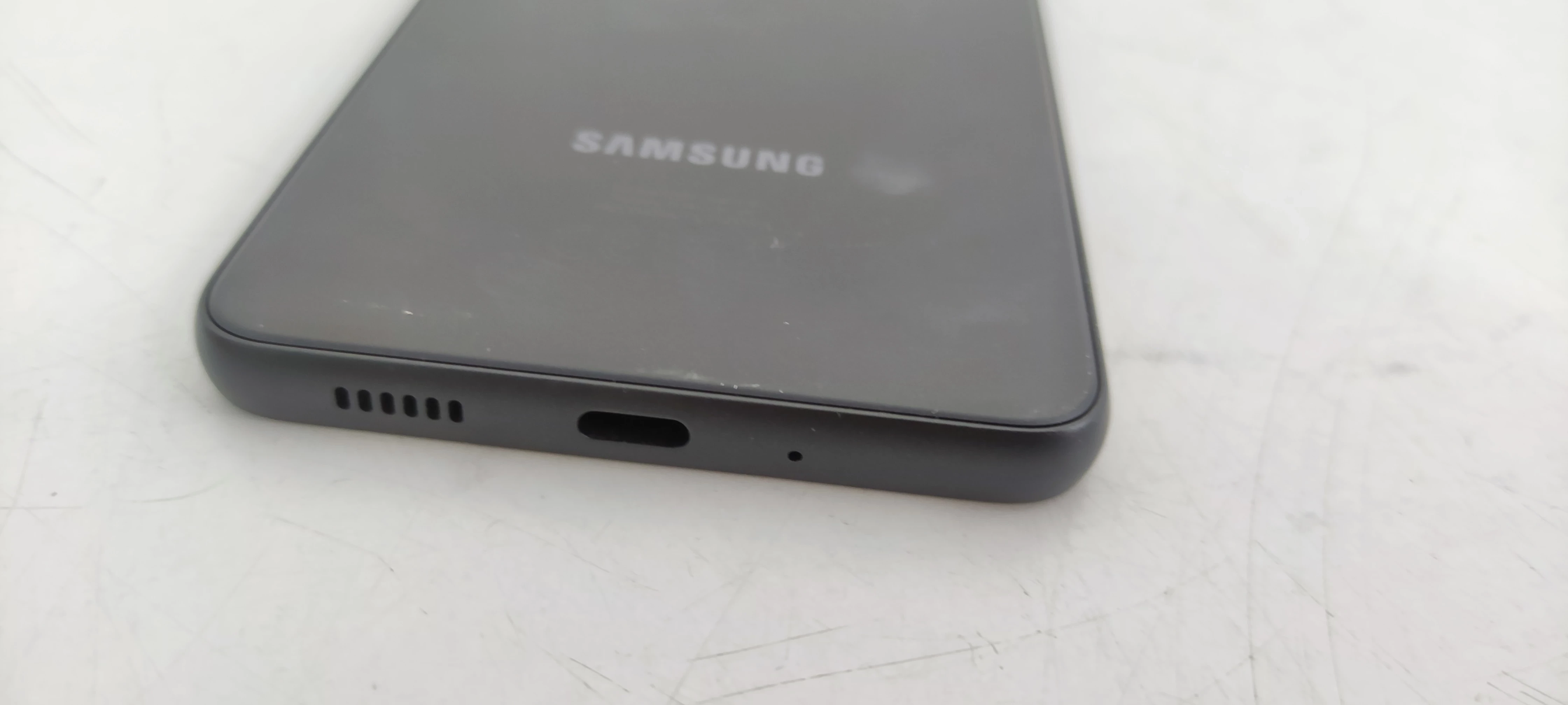 smartfon-samsung-galaxy-a33-5g-6128gb-przekatna-ekranu-640