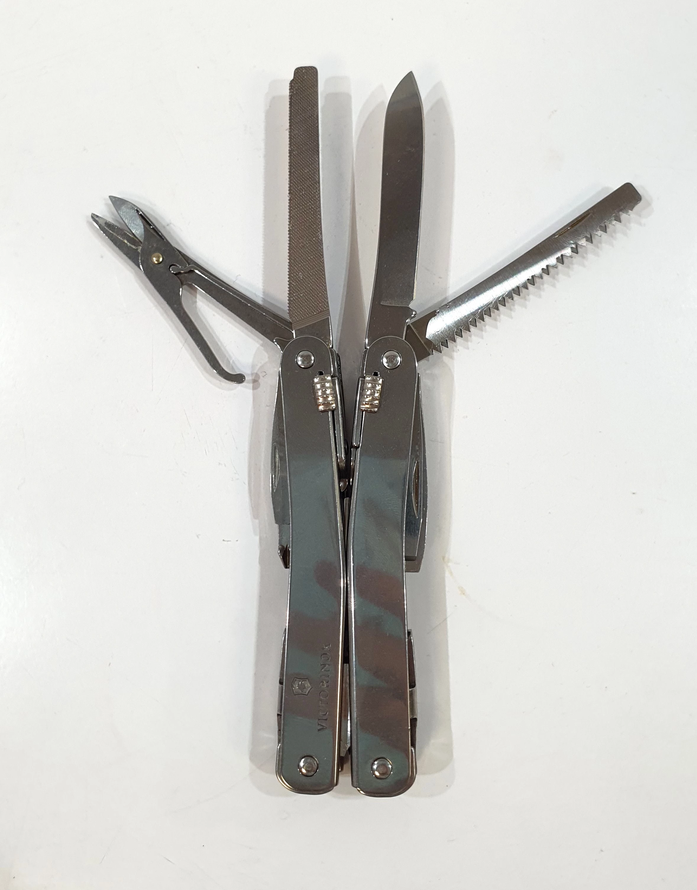 multitool-victorinox-swisstool-spirit-x-narzedzia-dlutko