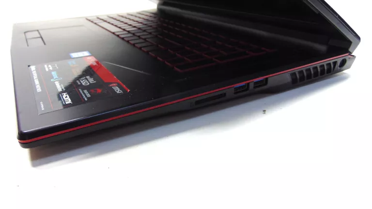 LAPTOP MSI GL73 8RC I5-8300 GTX1050 256GB SSD