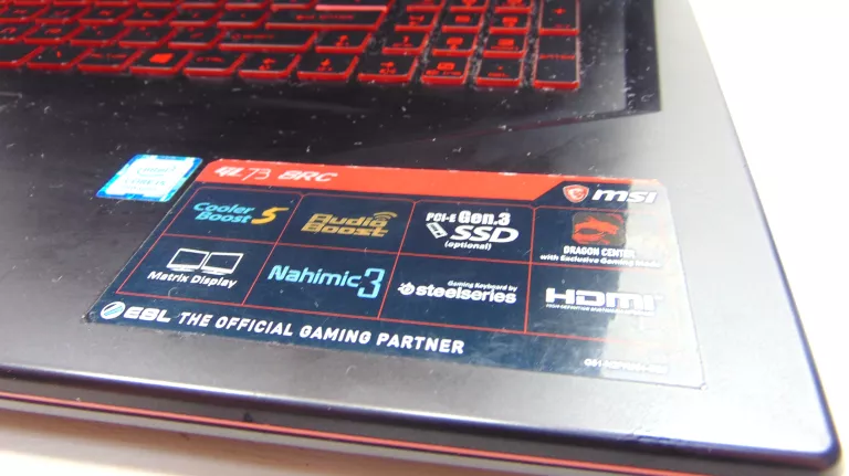 LAPTOP MSI GL73 8RC I5-8300 GTX1050 256GB SSD