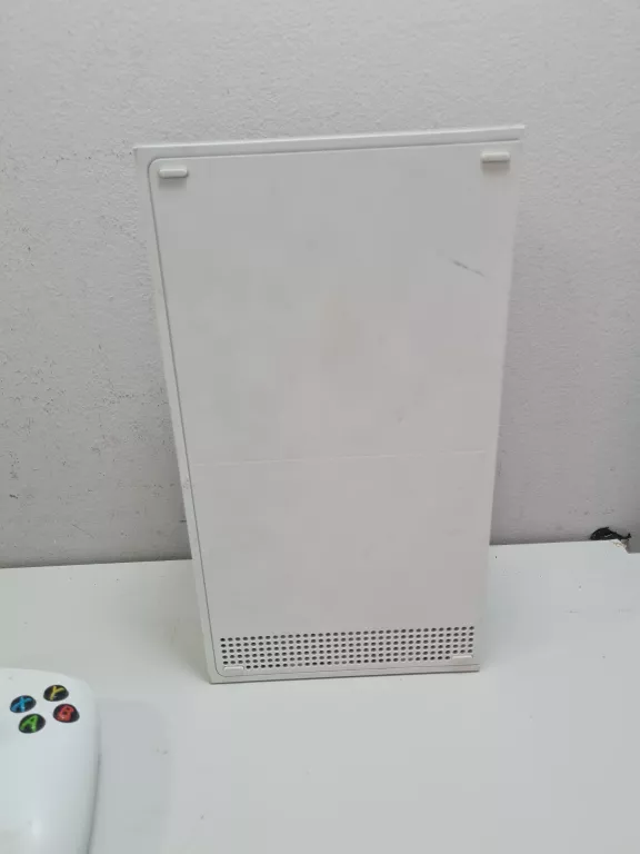 KONSOLA XBOX SERIES S SPALONA NA CZĘŚCI