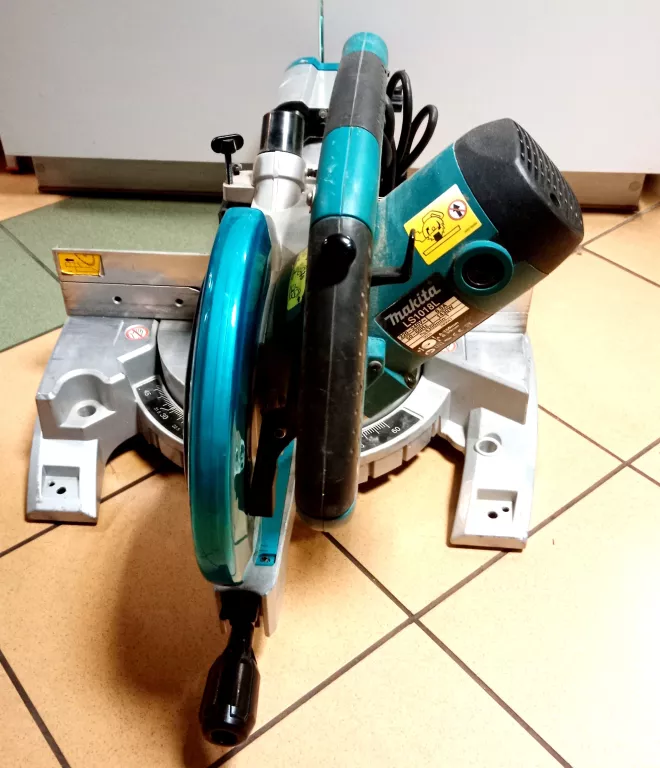 MAKITA PILARKA UKOŚNICA LS 1018 L