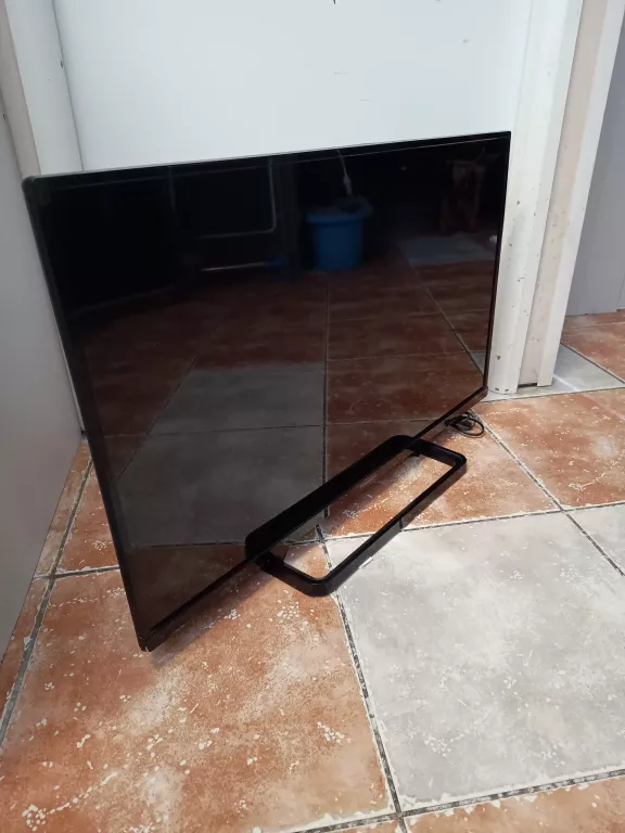 TELEWIZOR PANASONIC TX-32AS500E