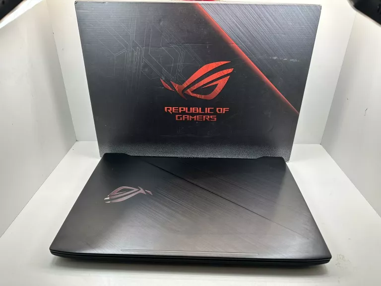 LAPTOP GAMINGOWY ASUS ROG STRIX GL703GE