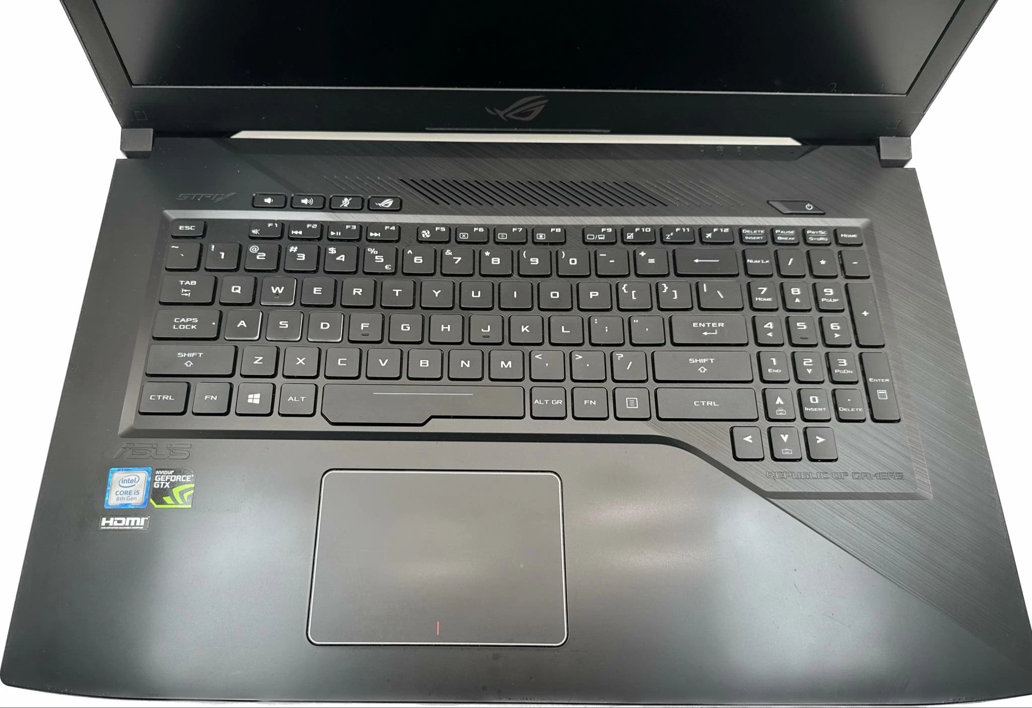 laptop-gamingowy-asus-rog-strix-gl703ge-seria-procesora-intel-core-i5