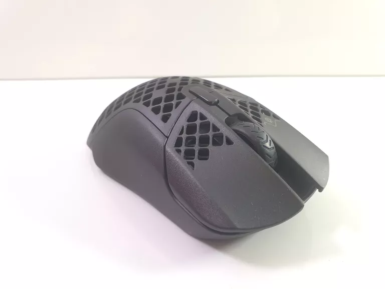 MYSZKA KOMPUTEROWA STEELSERIES AEROX 5