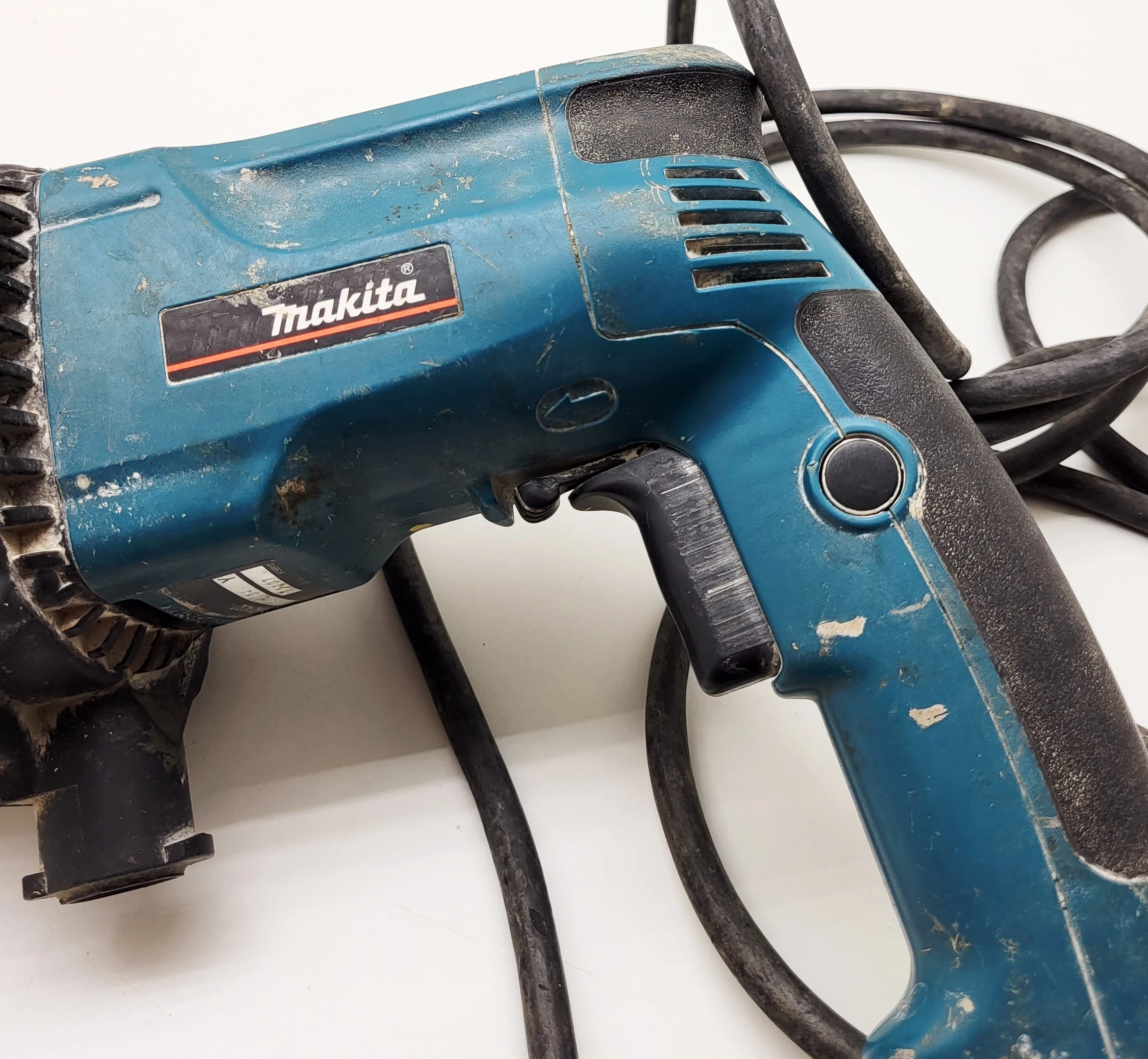 mlotowiertarka-makita-hr2432-z-odsysaniem-waga-wiertarki-3