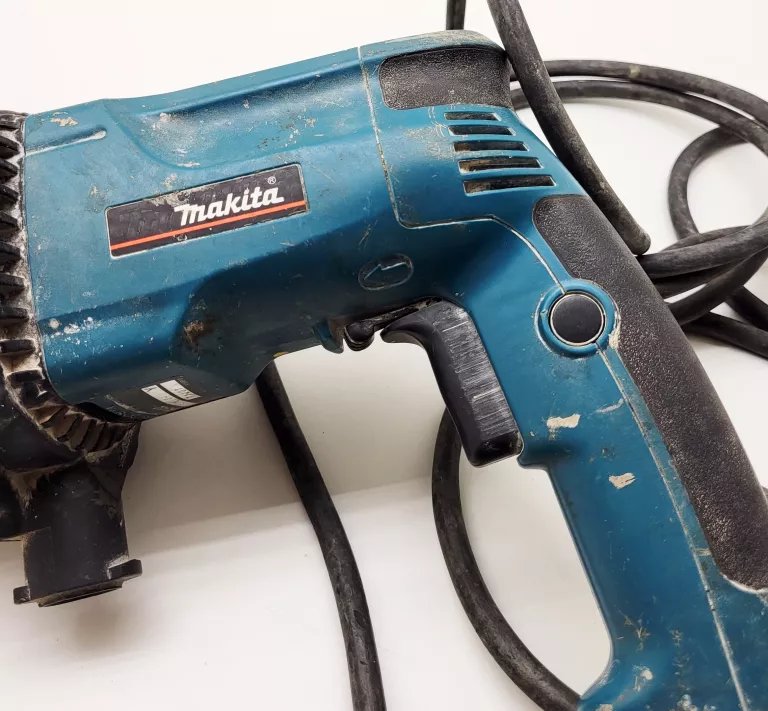 mlotowiertarka-makita-hr2432-z-odsysaniem-waga-wiertarki-3