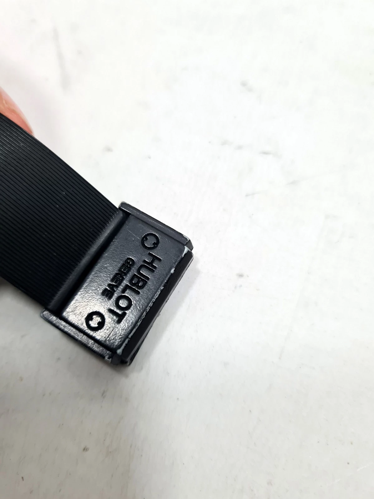 hublot-582888-zegarek-ksztalt-koperty-okragla