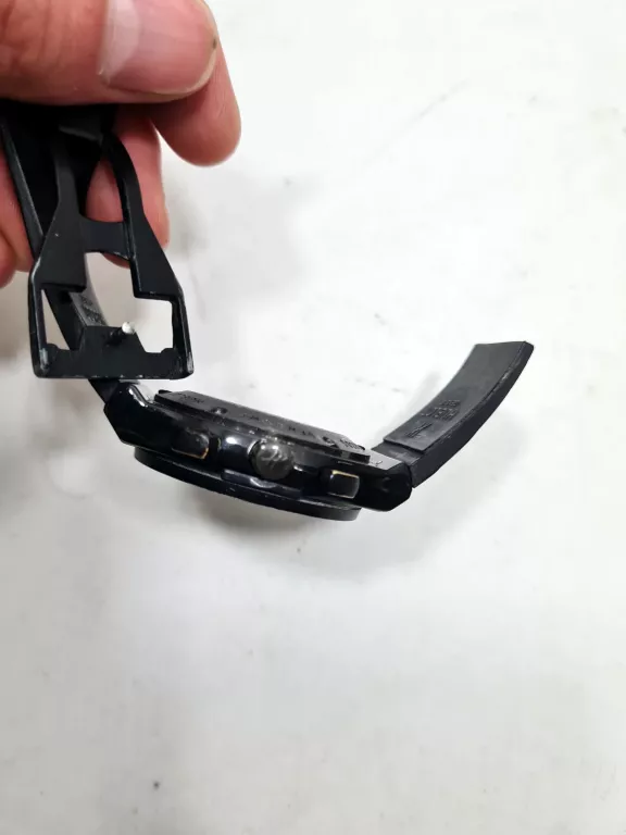 hublot-582888-zegarek-wodoszczelnosc-100m-wr100