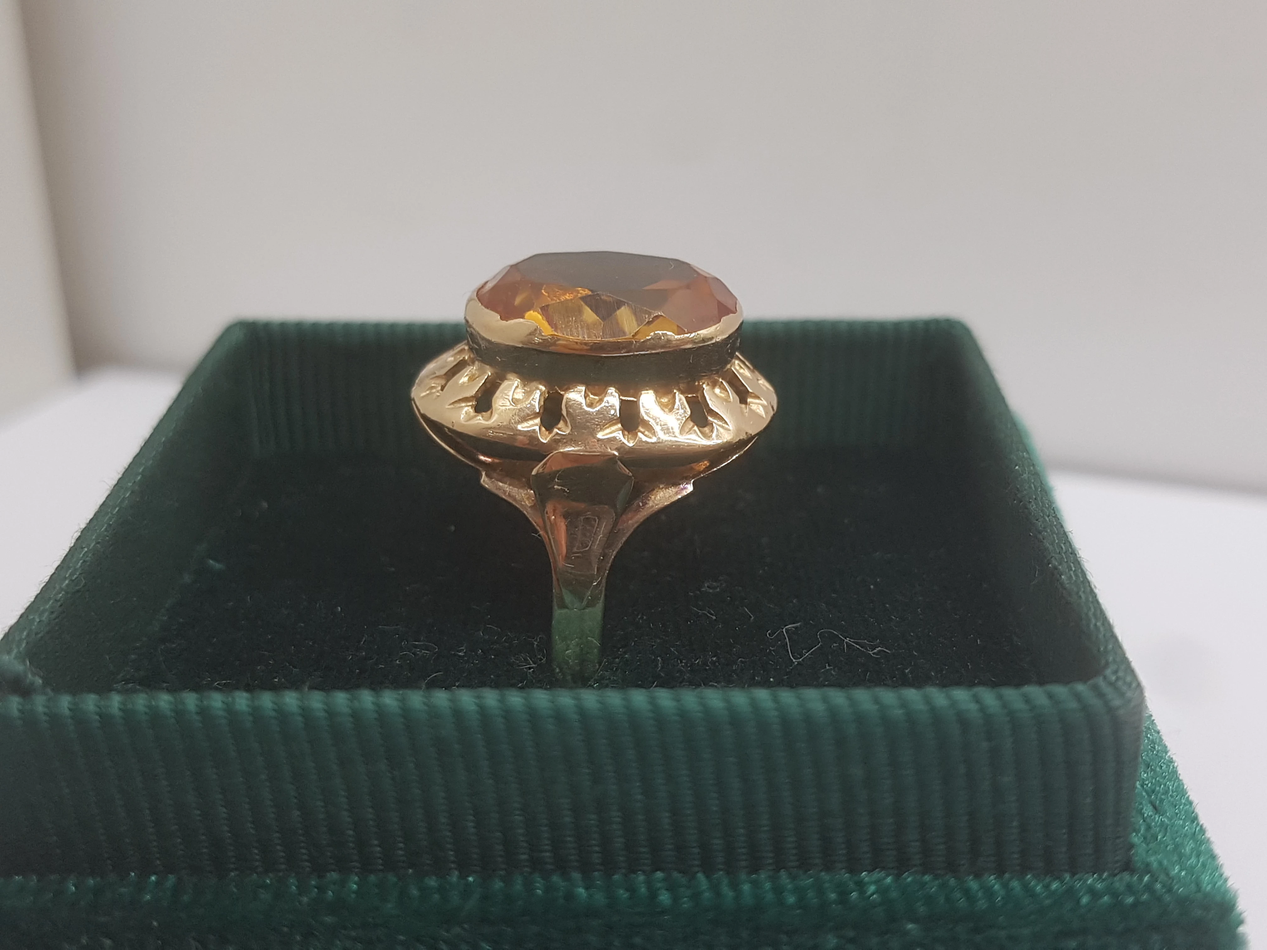 pierscionek-od-babci-stare-zloto-p585-miodowy-kamien-loombard-trzebnica-marka-inna-marka