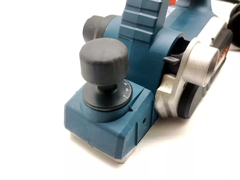 strug-elektryczny-bosch-gho-26-82-d-bdb-stan-glebokosc-strugania-260